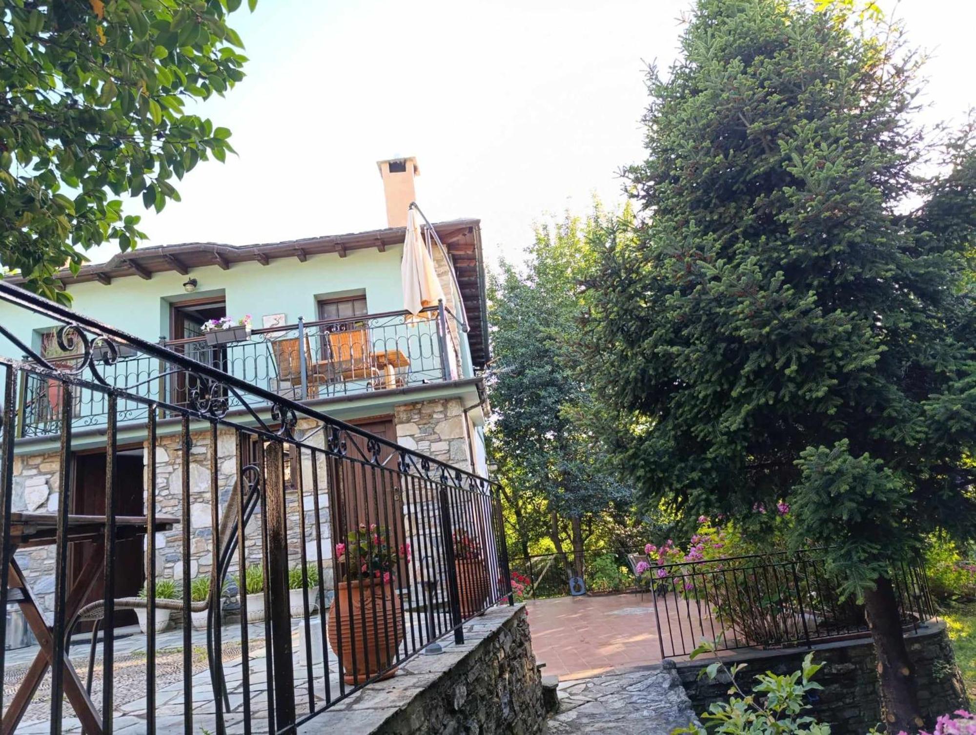 Apartamento Μountain Whispers Mourésion Exterior foto